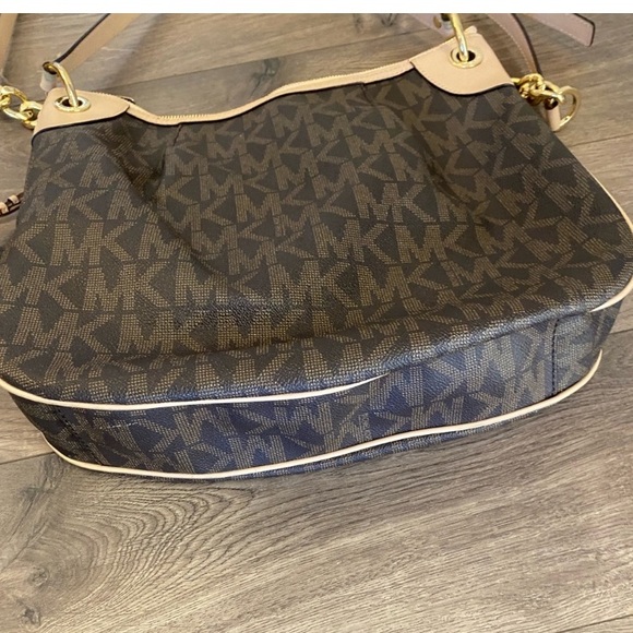 MICHAEL KORS Jet Set Large MultiWay Messenger Hobo Bag - Picture 4 of 10